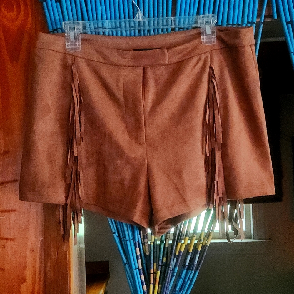 KITTENISH by JJD Fringe suede shorts XXL